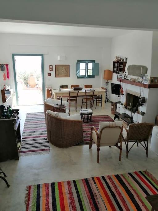 Vromolithos Casa Dei Melograni At Vourlidia Leros 빌라 외부 사진
